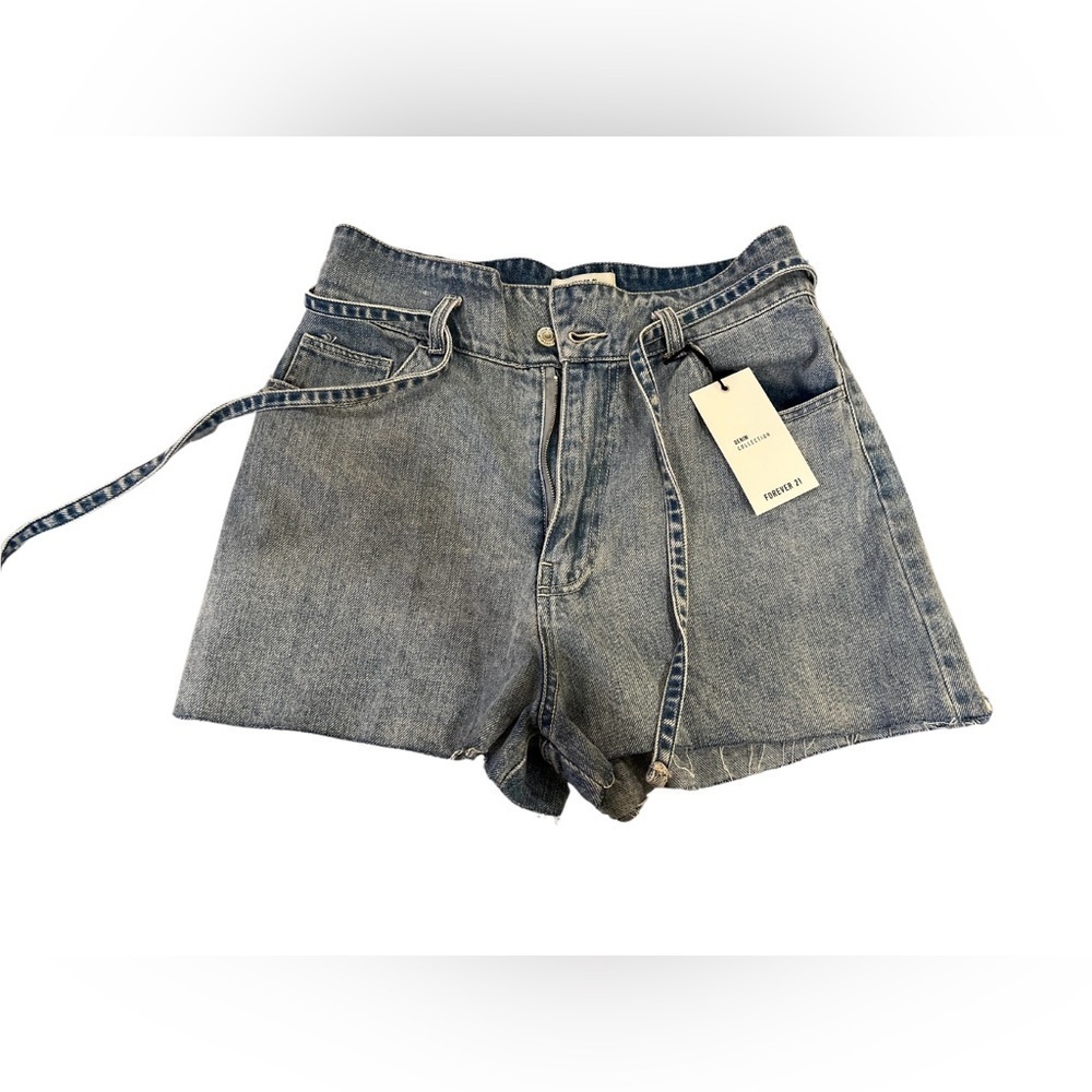 Forever 21 High Waisted Jean Shorts - Light Wash - Picture 2 of 9